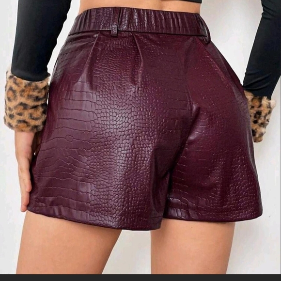 Women's Burgundy Croc-Embossed Shorts - Picture 2 of 3